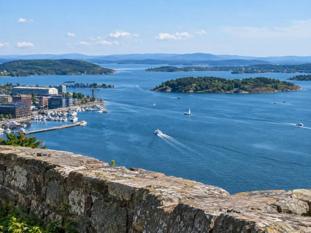 The view from the walls out over the Oslofjord and the boats crossing it.